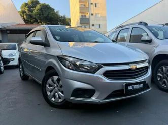 hatch lt 1.0 8v flex mec. 4p