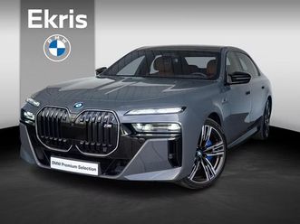 bmw-m760-7-serie-m760e-xdrive-driving-assistant-professional-connoisseur-pack-bowers-wilkins-sky-lounge-stoelventilatie-stoelverwarming-massagefunctie-21