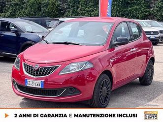 lancia ypsilon 1.0 firefly hybrid silver s&s 70cv del 2021