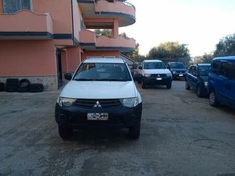 mitsubishi l200 2.5 di-d 4x4 2 porte 190000km