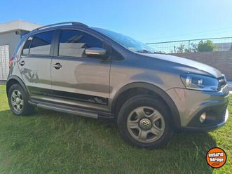 vendo volkswagen crossfox conforline 2012