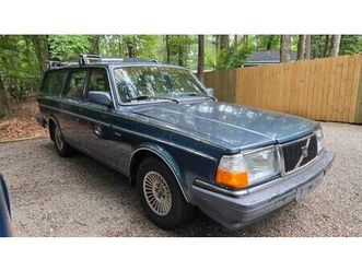 1989 volvo 240 dl station wagon + extra parts and upgrades