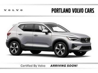certified 2025 volvo xc40 b5 plus dark theme