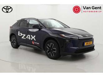toyota bz4x executive 73 kwh | warmtepomp | trekhaak | leder | navigatie | dodehoek detectie | jbl | 360 camera | stoelverwarming/-ventilatie | stuurwiel verwar