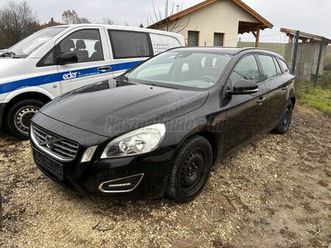 volvo v60 1.6 [t3] kinetic