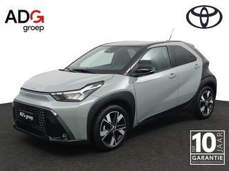 toyota aygo x hybrid 115 pulse | parkeersensoren rondom | keyless entry | nieuwe auto |
