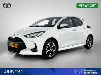 toyota yaris 1.5 hybrid dynamic | limited uitgevoerd | lm velgen |