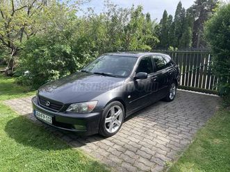 lexus is 200 sport cross executive