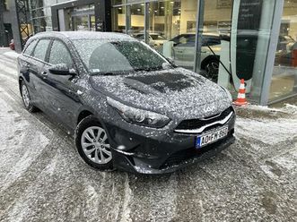 kia cee'd ceed sw 1.0 t-gdi silver my22-es. magyar. szervizkönyv. kamera