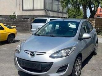 ② mazda2 diesel 23600km euro5 nieuwe distributie — mazda — 2ememain