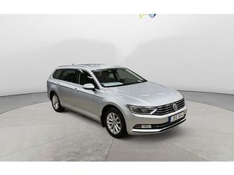 volkswagen passat sportscombi drag kamera parkeringsvärmare