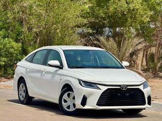 toyota yaris 1.5l e 780-monthly l gcc l camera, gps l accident free