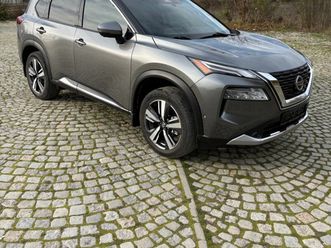 nissan rogue x-trail 2.5l platinum 4x4 full 44000km !!!