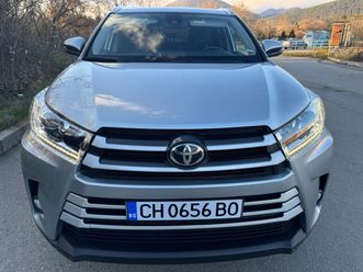 toyota highlander топ 7+ 1 места , активен дистроник, 3.5