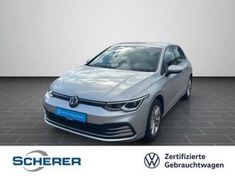 volkswagen-golf-viii-life-1-5-tsi-navi-led-plus-travel-assi