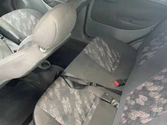 sedan 1.0 mpfi 8v 71cv 4p