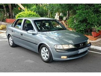 gm vectra gls completíssimo - novo demais! difícil igual! chama atenção onde passa! top!