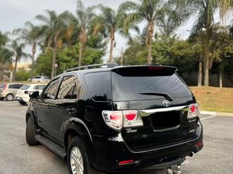 toyota hilux sw4 srv d4-d 4x4 3.0 tdi dies. aut 2014