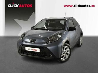 toyota aygo x cross 1.0 72cv play