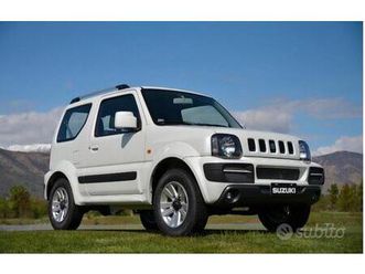 SUZUKI JIMNY suzuki-jimny-2012