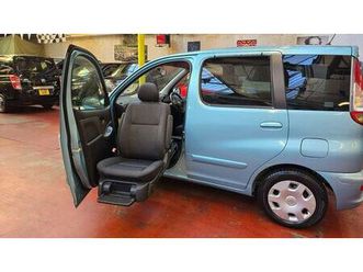 2004 toyota yaris verso