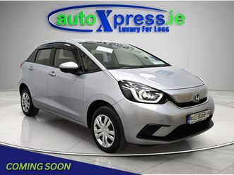 1.5 ehev basic hybrid, automatic, reversing camera