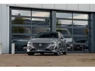 | gt | mhev 136 pk | automaat | camera | navi | airco | parkeersens. achter | carplay/android | ...