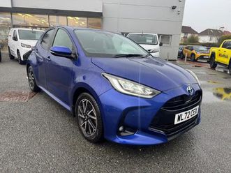 toyota yaris design hatchback's 1.5 vvt-h design e-cvt euro 6 (start/stop) 5dr