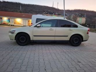 volvo s40 1, 8i агу ≫ 2005 • 2 000 eur • id