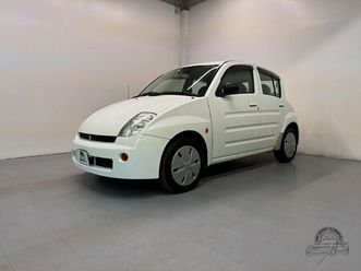 2000 toyota will vi