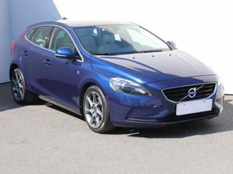 volvo-v40-2-0d2-r-design-1-maj-hatchback-nafta