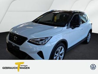 seat arona 1.0 tsi dsg fr parklenk kamera navi led ac