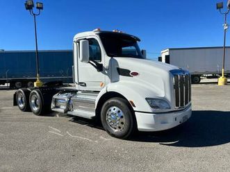 2019 peterbilt 579 3 axle day cab paccar 455hp auto low miles!