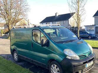 nissan primastar 2004