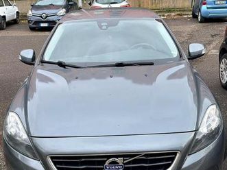 volvo v40 d2