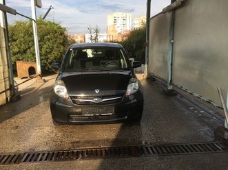 subaru justy 1,0 бензин 2,700 eur