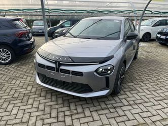 ypsilon 4ª serie ypsilon hybrid e-dct edizione cassina