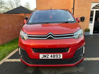 1.6 bluehdi feel m mwb euro 6 (start/stop) 5dr