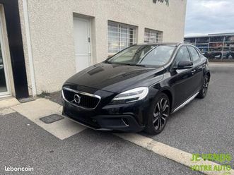 volvo v40 cross country d2 120ch översta edition