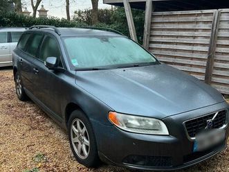 volvo v70 – 2.0d 136 ch – boîte manuelle – intérieur cuir