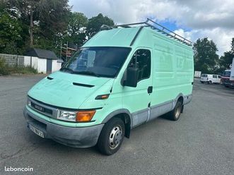 iveco fourgon 35 c 12