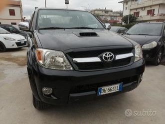toyota hilux 2.5 d-4d 4wd 2p. extra cab dlx