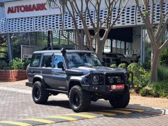 2.8gd-6 station wagon vx