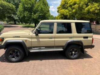 2.8gd-6 station wagon vx