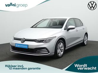 volkswagen-golf-10-tsi-110-pk-life-business-geheugenmassagestoel-stuurstoelverwarming-achteruitrijcamera-adaptive-cruise-navigatie