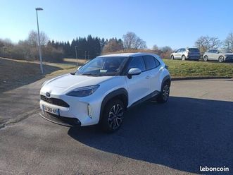 toyota yaris cross 116h design awd-i my22