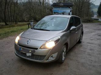 renault grand senice