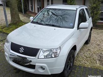 suzuki grand vitara 1,6 l 106 cv black and white bvm 4x4 3p
