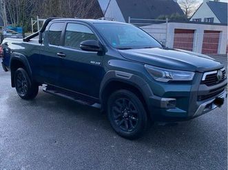 toyota hilux 2.8d x-tra cab invincible