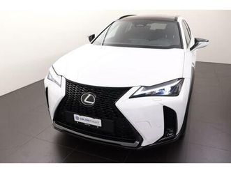 lexus ux 300h f-line: réserver un essai sur route !
